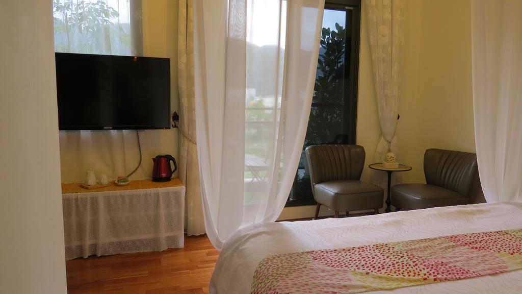 Slower Life B&B Цзяоси Номер фото