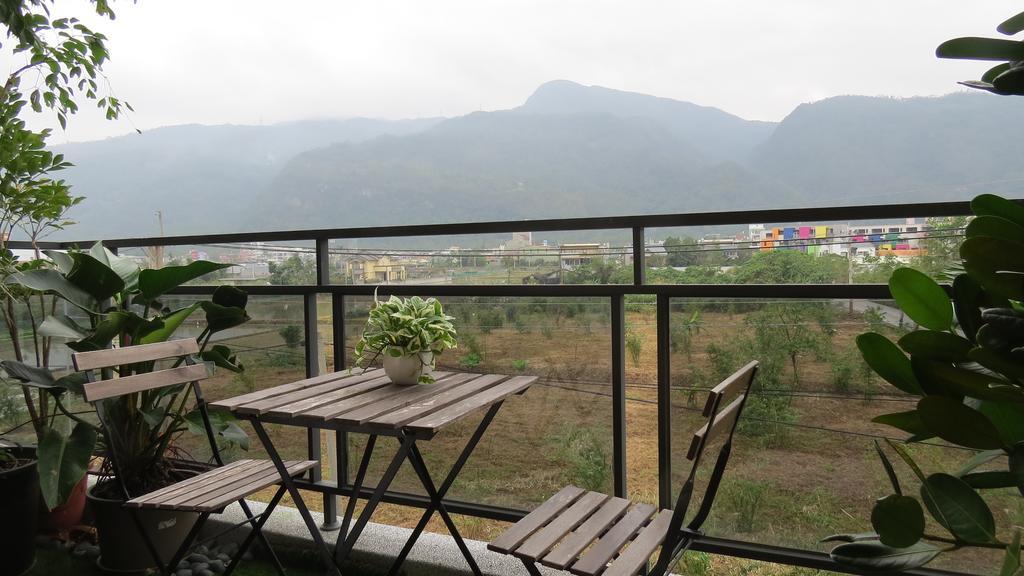 Slower Life B&B Цзяоси Номер фото